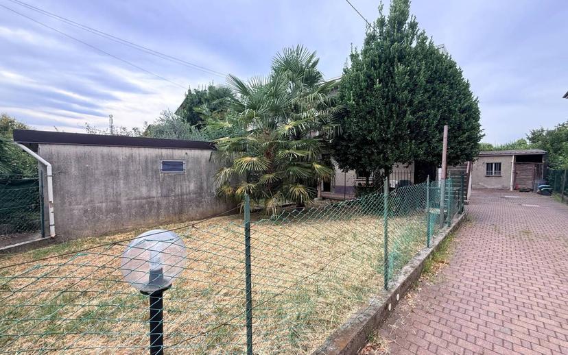 Villa bifamiliare via Raffaello Sanzio 19, Centro, Cavaria con Premezzo — foto 28 di 28