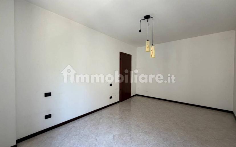 Trilocale via Alessandro Volta 1, Centro, Guanzate — foto 6 di 13