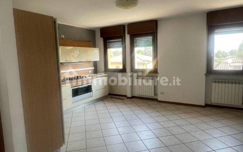 Trilocale via Pietro Nenni 11, Vescovato — foto 12 di 17