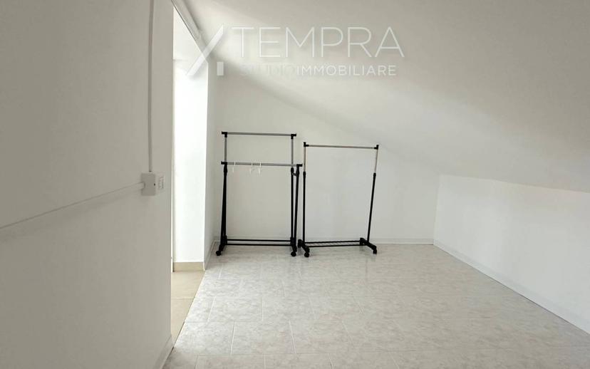 Trilocale via Santa Chiara 11, Adrano — foto 21 di 24