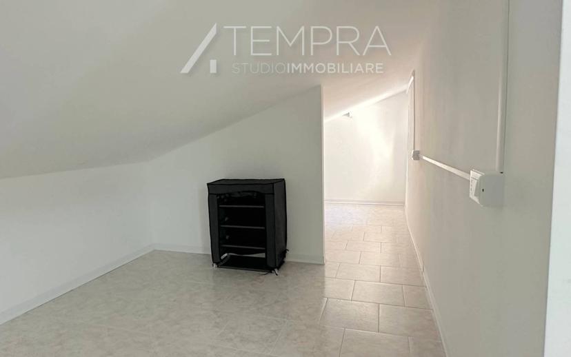 Trilocale via Santa Chiara 11, Adrano — foto 22 di 24
