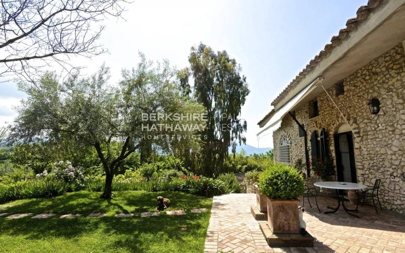 Villa unifamiliare 1250 m², Sessa Aurunca — foto 24 di 25