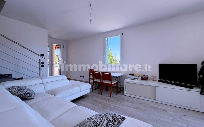 Villa bifamiliare, ottimo stato, 150 m², Centro, Agna — foto 2 di 17
