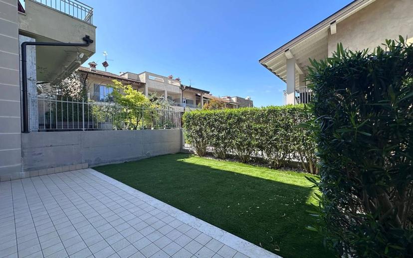 Trilocale via Forte Villa, 8, Peschiera del Garda — foto 6 di 11