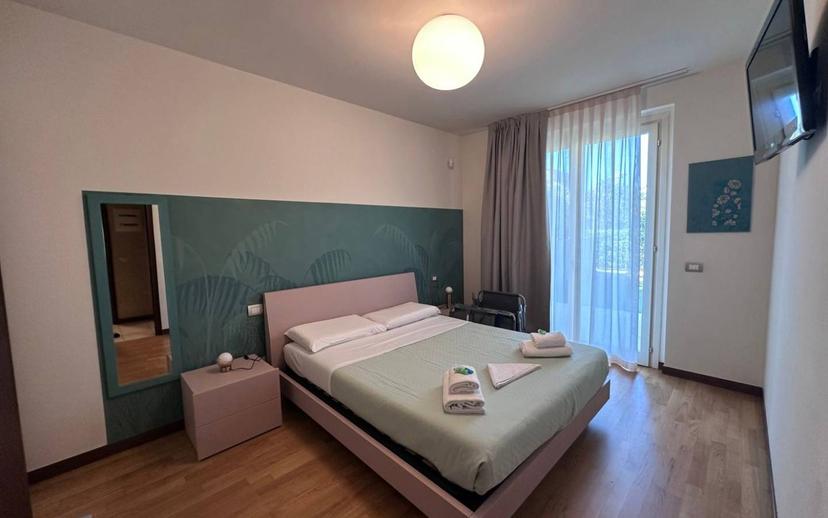 Trilocale via Forte Villa, 8, Peschiera del Garda — foto 2 di 11