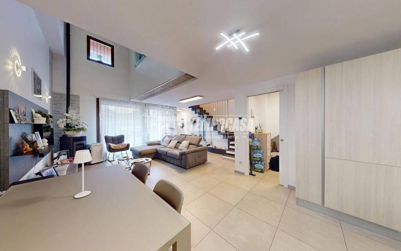 Villa a schiera via Matteotti 39, Bizzarone — foto 5 di 35