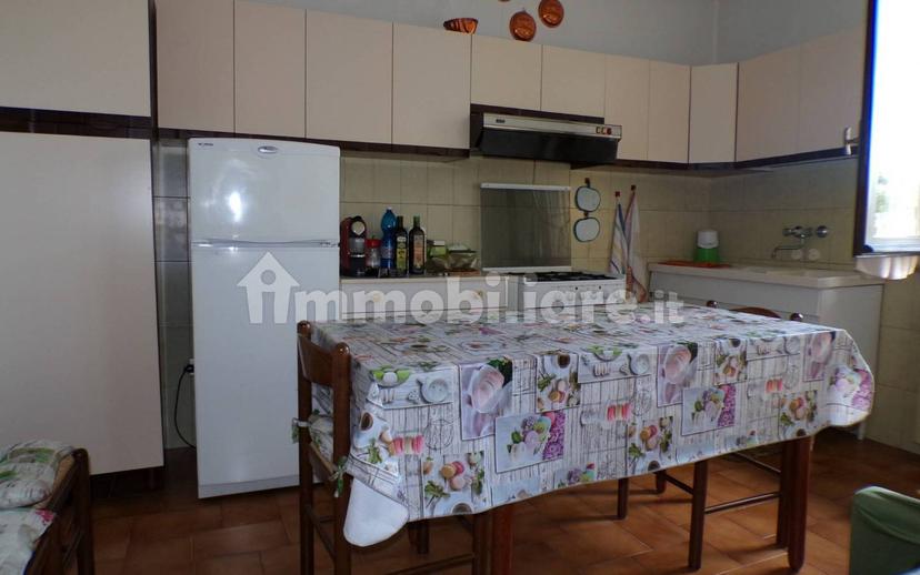 Villa bifamiliare via Giuseppe Garibaldi, Centro, Biandronno — foto 31 di 36