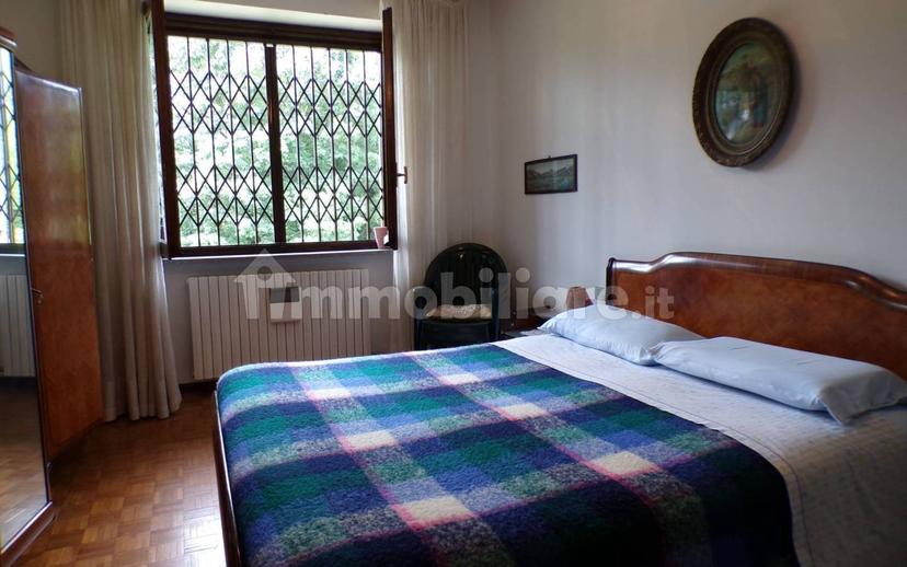 Villa bifamiliare via Giuseppe Garibaldi, Centro, Biandronno — foto 13 di 36