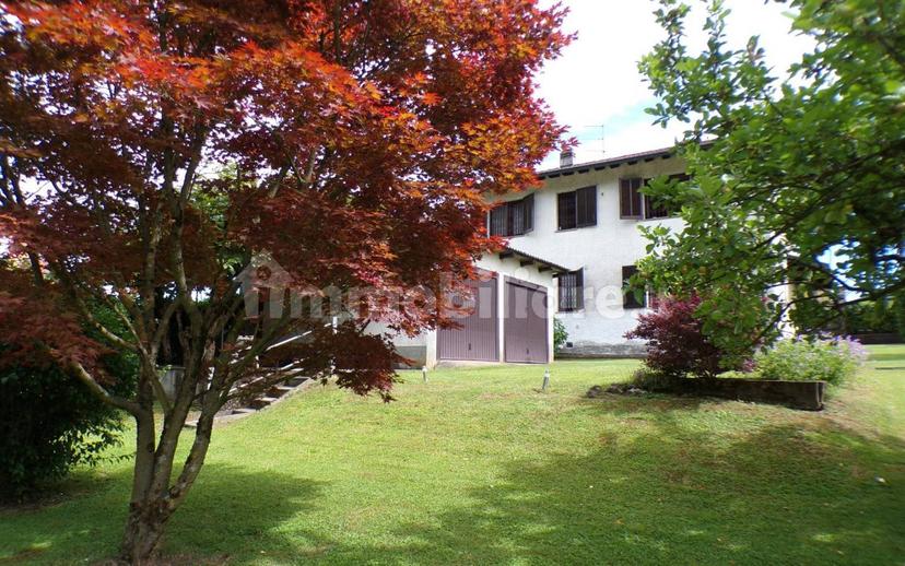 Villa bifamiliare via Giuseppe Garibaldi, Centro, Biandronno — foto 8 di 36
