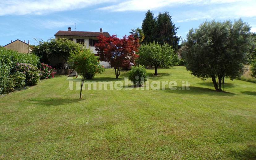 Villa bifamiliare via Giuseppe Garibaldi, Centro, Biandronno — foto 22 di 36