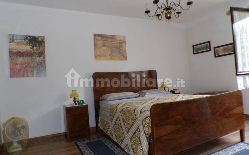 Villa bifamiliare via Giuseppe Garibaldi, Centro, Biandronno — foto 35 di 36