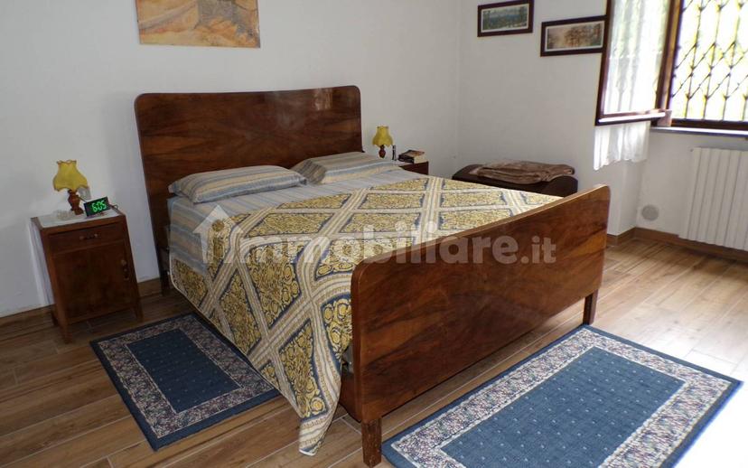Villa bifamiliare via Giuseppe Garibaldi, Centro, Biandronno — foto 7 di 36