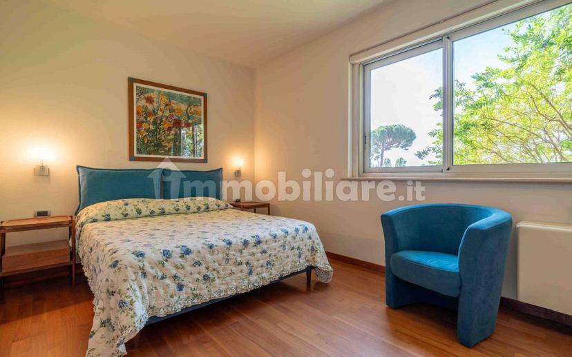 Bilocale via Giovanni Pascoli 58, Pietrasanta — foto 2 di 12