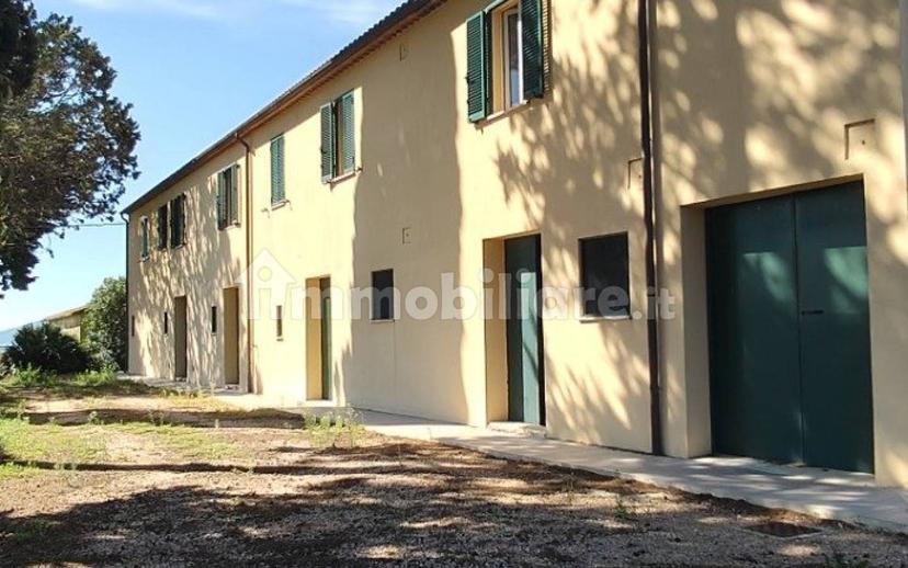 Cascina Strada Regionale Maremmana, Manciano — foto 2 di 27