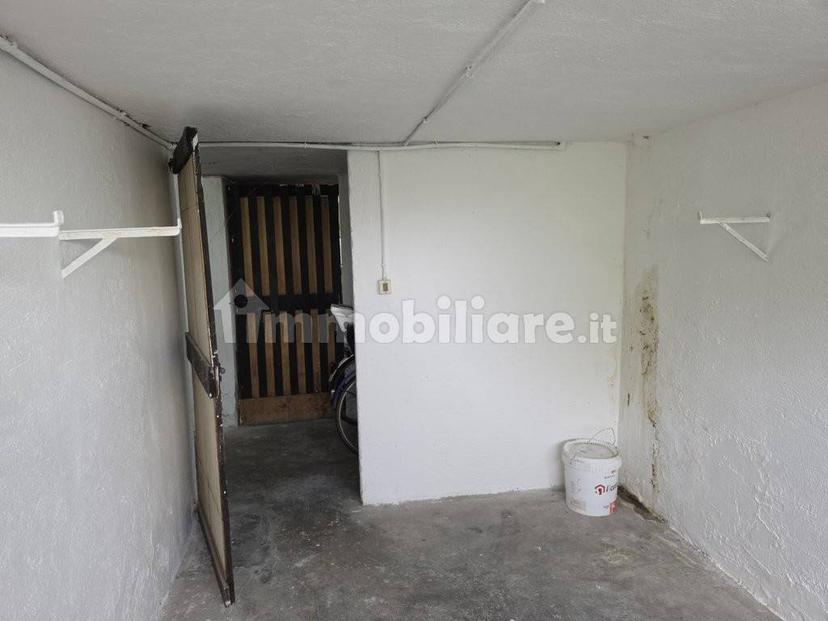 Trilocale via Varallo Pombia 3, Centro, Castelletto Sopra Ticino