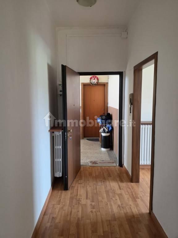 Trilocale via Varallo Pombia 3, Centro, Castelletto Sopra Ticino — foto 3 di 20