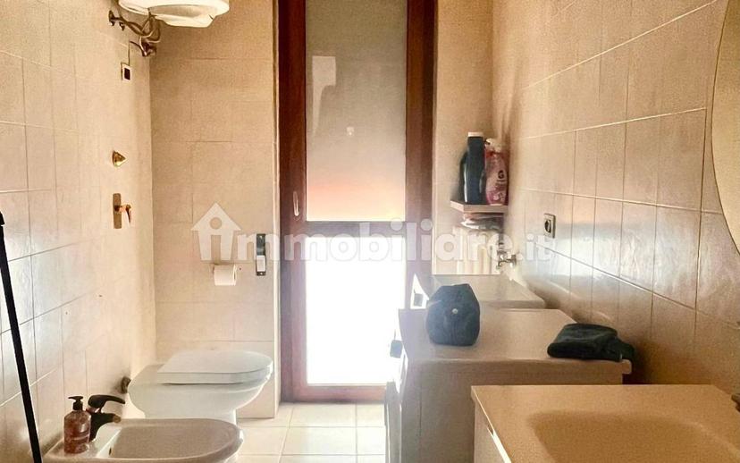 Stanza singola viale Roma 18, Novara — foto 2 di 8