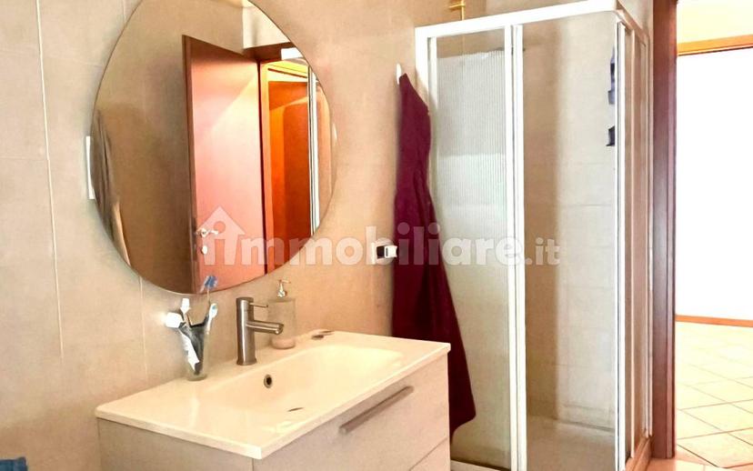 Stanza singola viale Roma 18, Novara — foto 8 di 8