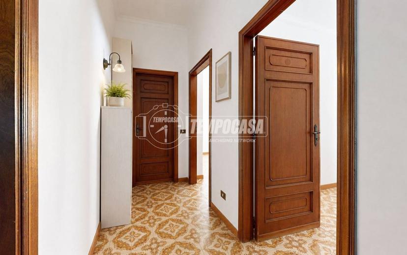 Quadrilocale via Giovanni Amendola, Centro, Conversano — foto 6 di 17