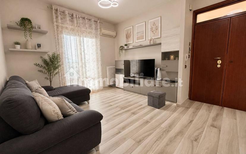 Appartamento via Sante Tani, San Giovanni Valdarno — foto 9 di 27