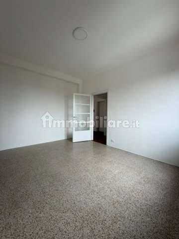 Bilocale via Xxv Aprile, 8, Centro, Carnago — foto 5 di 23