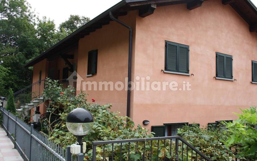 Bilocale via Santi Nazaro e Celso, Alta Valle Intelvi — foto 2 di 15