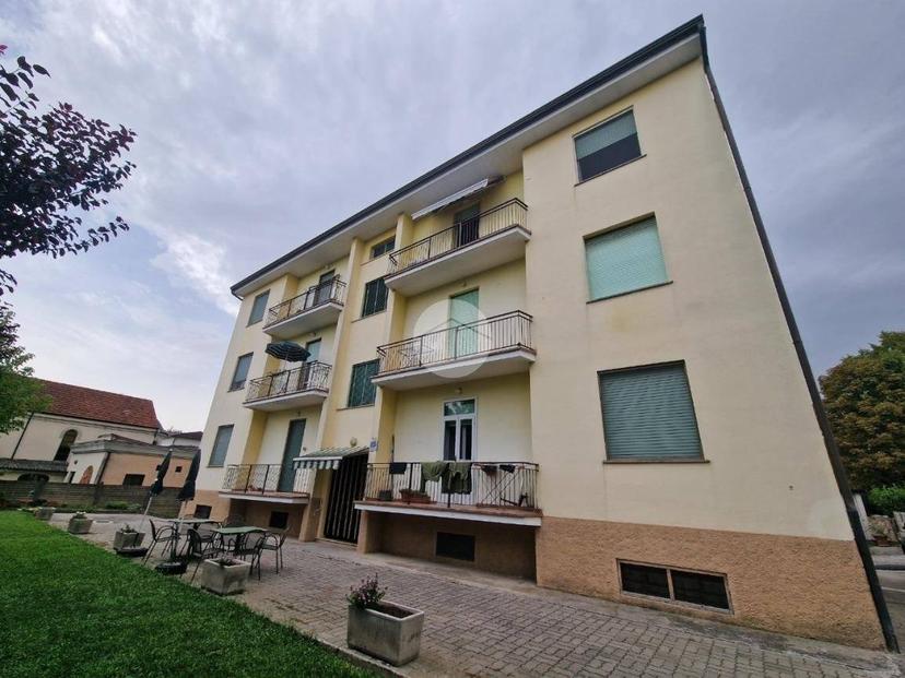 Trilocale vicolo Belvedere 5, Centro, Rodigo — foto 13 di 21