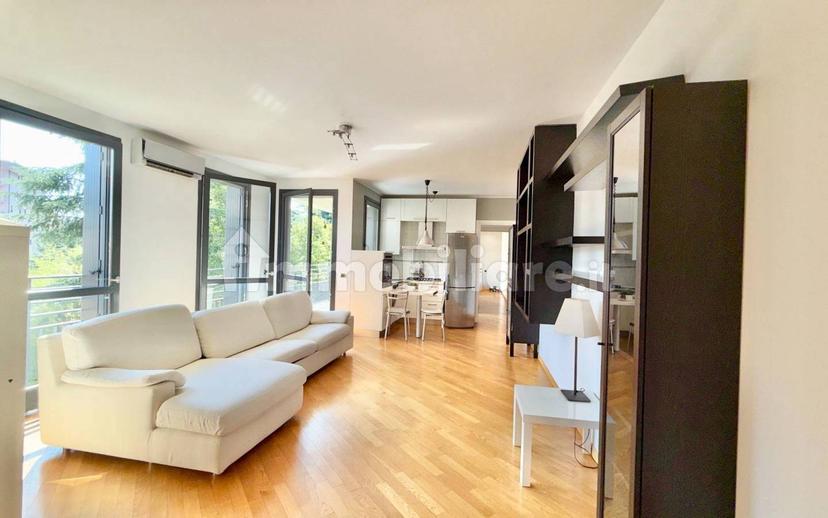 Bilocale vicolo Lavandai, Centro, Gallarate