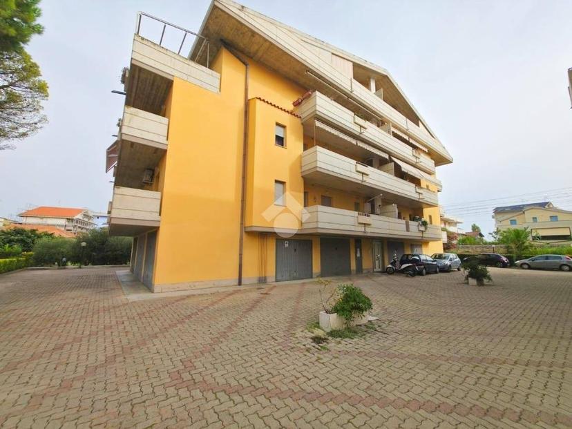 Trilocale via Roma 91, Silvi Marina, Silvi — foto 3 di 16