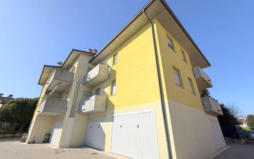 Appartamento via dei Bersaglieri 72, Centro, Torri di Quartesolo