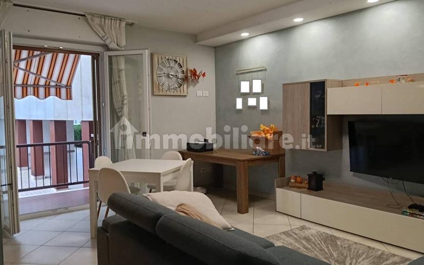 Trilocale ottimo stato, piano rialzato, Centro, Castiglione delle Stiviere — foto 20 di 21