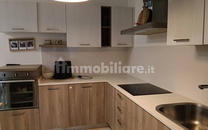 Trilocale ottimo stato, piano rialzato, Centro, Castiglione delle Stiviere — foto 9 di 21