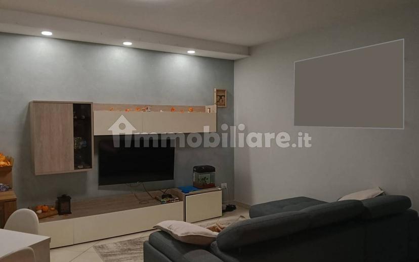 Trilocale ottimo stato, piano rialzato, Centro, Castiglione delle Stiviere — foto 12 di 21