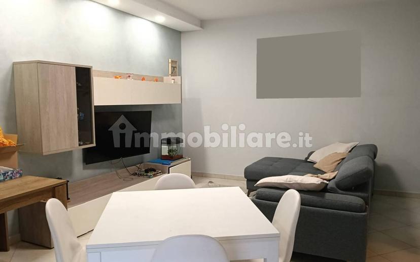 Trilocale ottimo stato, piano rialzato, Centro, Castiglione delle Stiviere — foto 5 di 21