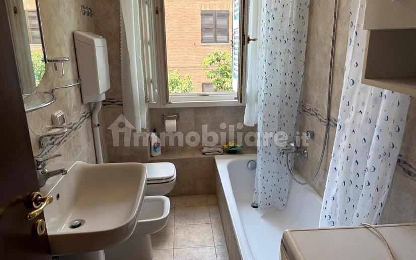 Stanza multipla via Giuseppe Tomassini 34, Urbino — foto 17 di 26