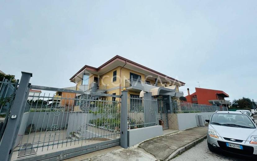 Trilocale via Genova, Centro, Termoli — foto 27 di 29