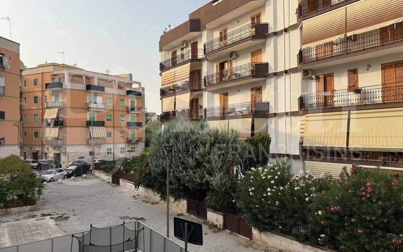 Quadrilocale via Francesco Cutinelli, Trani — foto 12 di 35