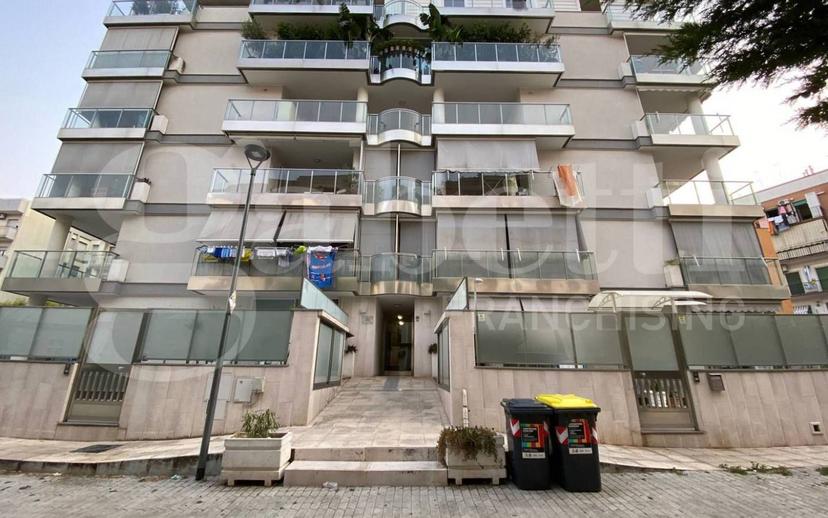 Quadrilocale via Francesco Cutinelli, Trani — foto 22 di 35