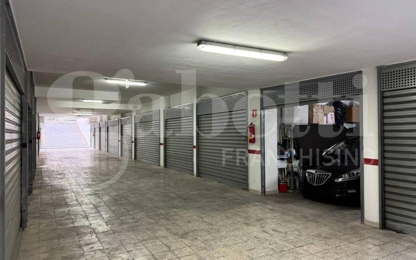 Quadrilocale via Francesco Cutinelli, Trani — foto 14 di 35