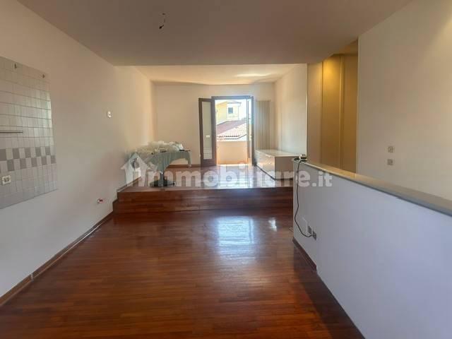 Villa bifamiliare via Vittorio Veneto, Centro, Resana — foto 4 di 9