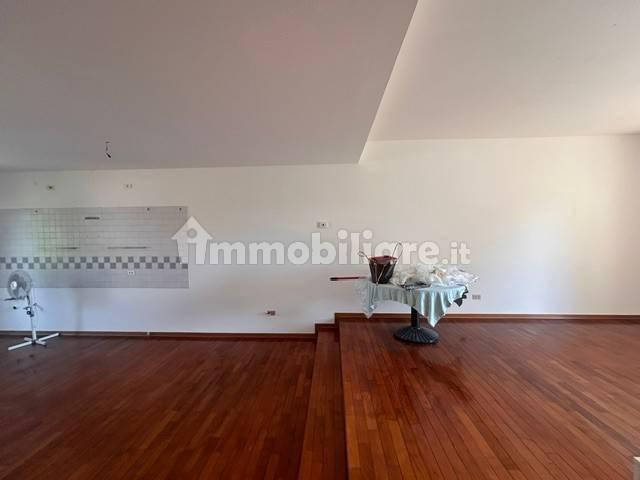 Villa bifamiliare via Vittorio Veneto, Centro, Resana — foto 7 di 9