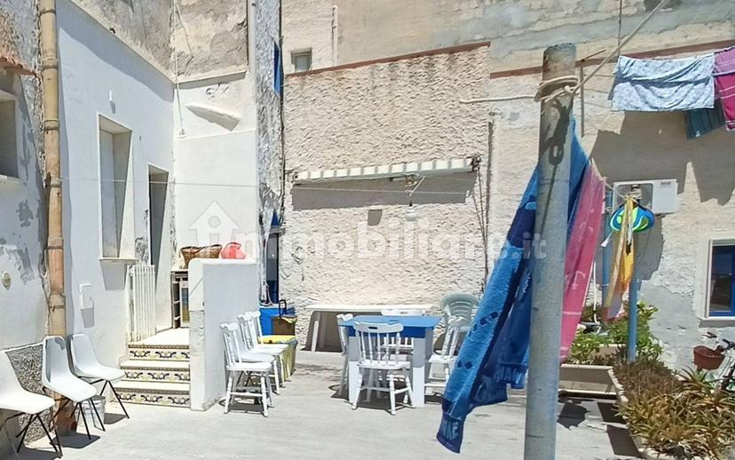 Monolocale via San Simone, Marettimo, Favignana — foto 9 di 38