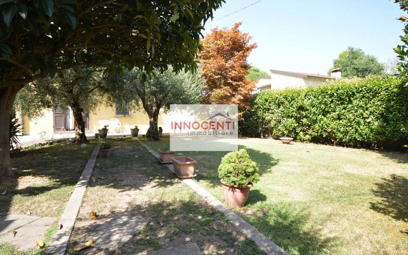 Villa unifamiliare via Comuni d'Europa, Montuolo, Lucca — foto 25 di 39