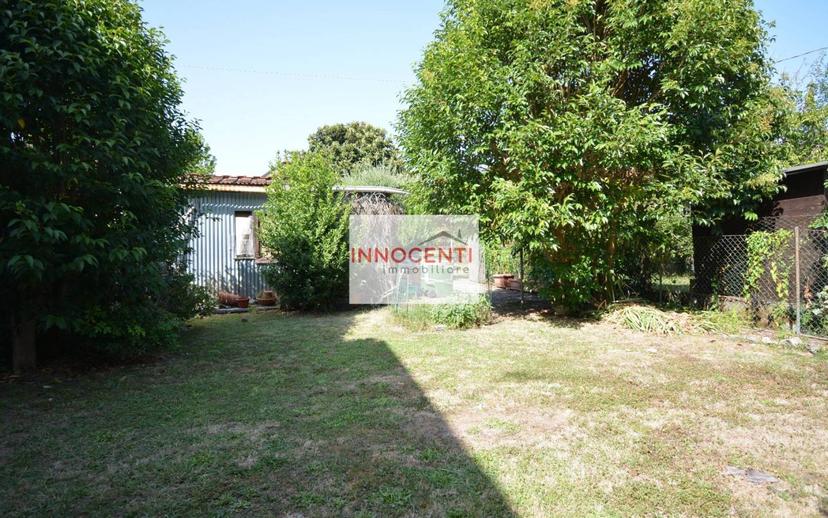 Villa unifamiliare via Comuni d'Europa, Montuolo, Lucca — foto 2 di 39