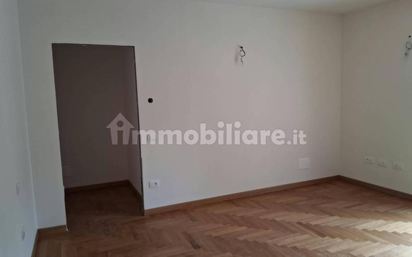 Appartamento ottimo stato, primo piano, Carrozzone, Reggio Emilia — foto 4 di 20