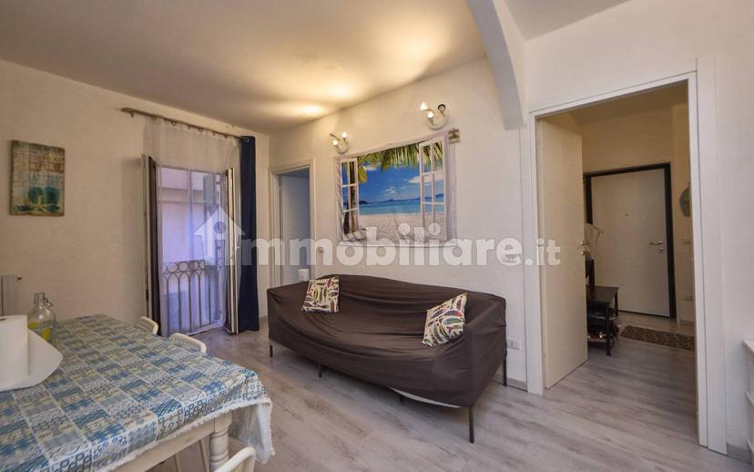 Trilocale Vico Perata, Centro, Varazze — foto 6 di 16