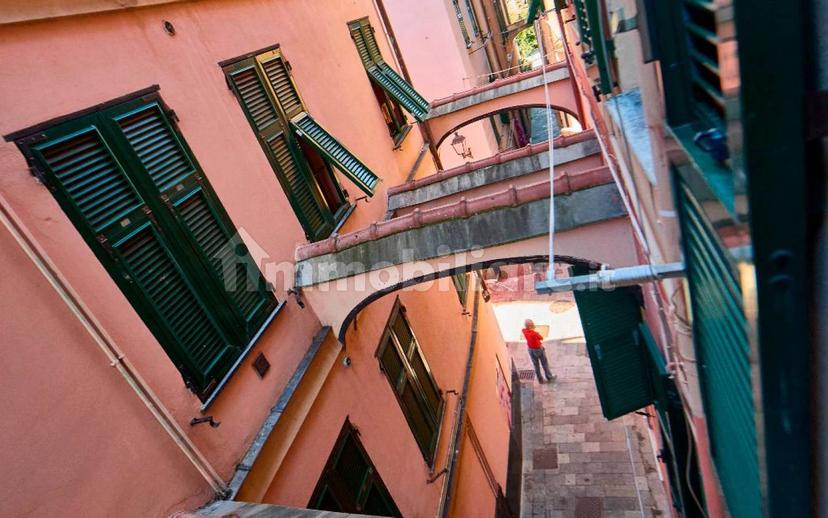 Trilocale Vico Perata, Centro, Varazze — foto 2 di 16