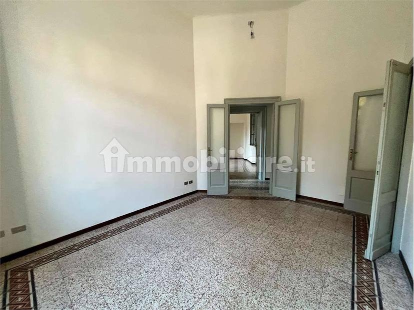 Trilocale via Garibaldi, Centro, Somma Lombardo — foto 2 di 10