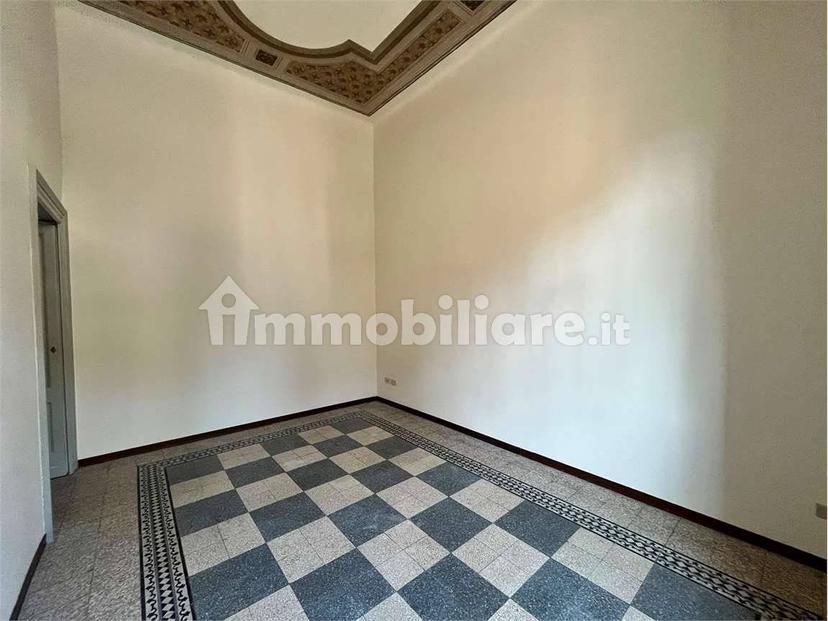 Trilocale via Garibaldi, Centro, Somma Lombardo — foto 3 di 10