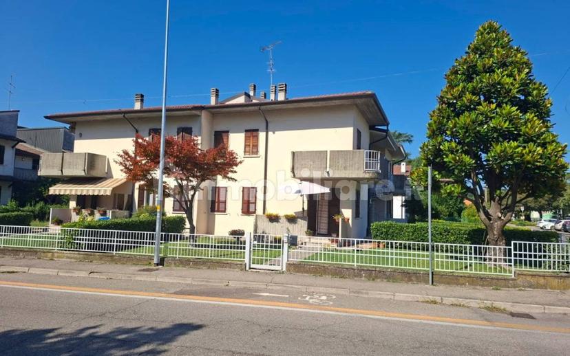 Trilocale buono stato, primo piano, Centro, Valeggio sul Mincio — foto 4 di 14